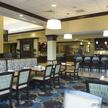 Hilton Garden Inn Hampton Coliseum Central 