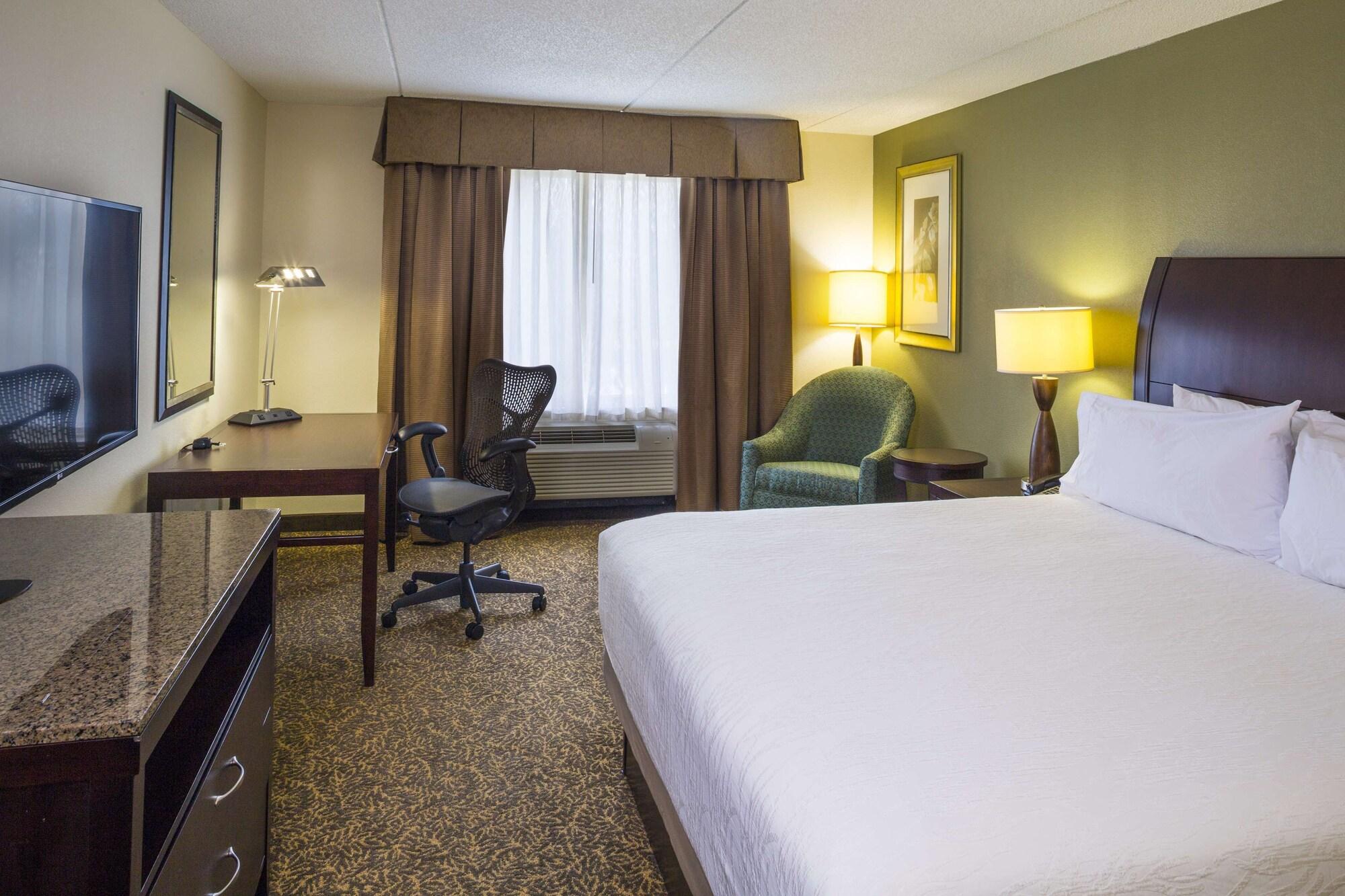 Hilton Garden Coliseum Central Hotel 3*